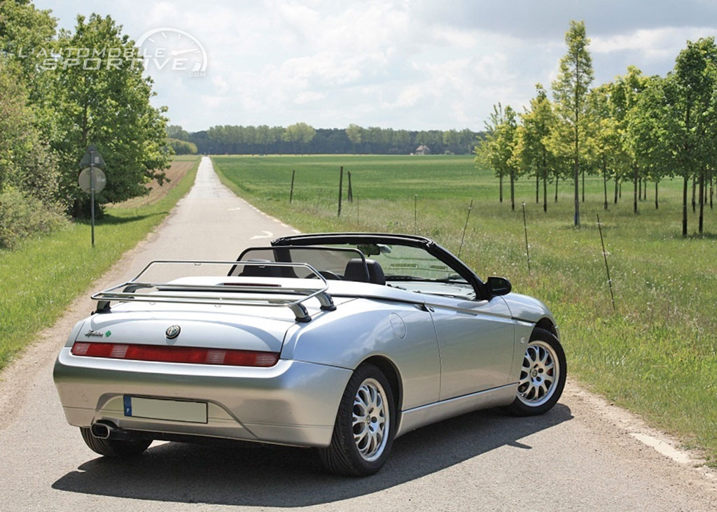 Alfa Romeo Spider 916 v6 3.0