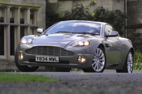 aston martin v8 vanquish