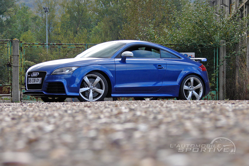 audi tt rs 8j