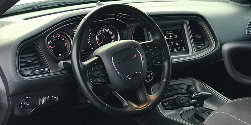 interieur dodge challenger 3 v6 3.6