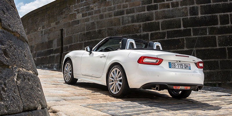 fiat 124 spider arri&egrave;re