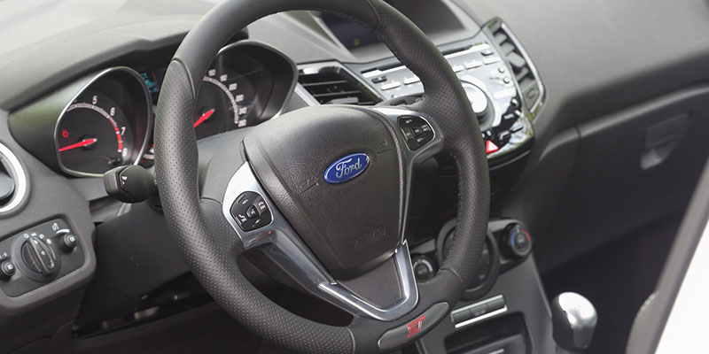 int&eacute;rieur ford fiesta 6 st 182