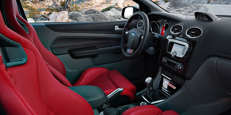int&eacute;rieur ford focus 2 rs500 baquets recaro cuir rouge