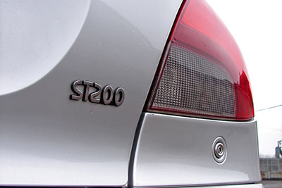fiche technique ford mondeo st200
