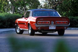 arriere ford mustang coup&eacute;