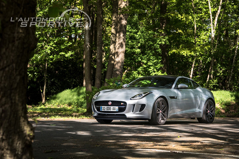 jaguar f-type coup&eacute; v6s