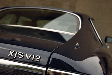 fiche technique performances jaguar xjs v12