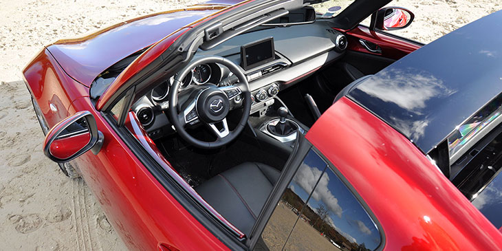 int&eacute;rieur mazda mx-5 rf