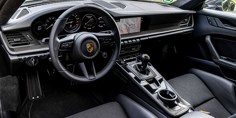 porsche 911 992 gt3 touring int&eacute;rieur