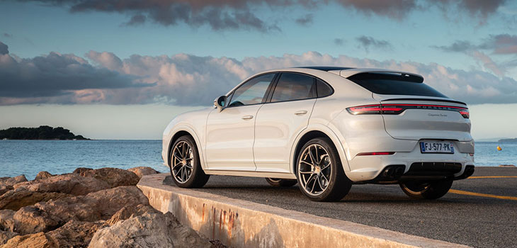 porsche cayenne coup&eacute; turbo 2019 arriere
