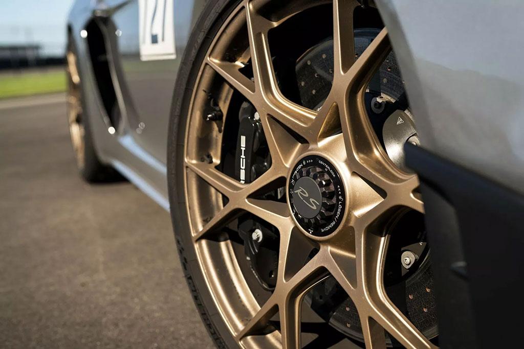 Porsche rappelle des mod�les �quip�s de jantes � verrou central Porsche rappelle des mod�les �quip�s de jantes � verrou central