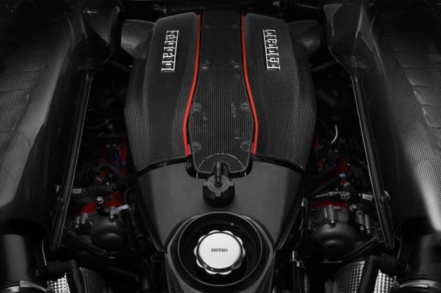 Le V8 Ferrari �lu International Engine of the Year 2018 Le V8 Ferrari �lu International Engine of the Year 2018