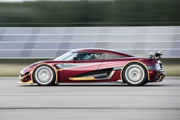 0-400-0 km/h : Koenigsegg �crase Bugatti ! 0-400-0 km/h : Koenigsegg �crase Bugatti !
