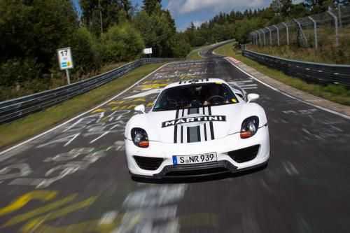 La Porsche 918 Spyder monte sur le ring ! La Porsche 918 Spyder monte sur le ring !