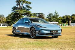 Les nouvelles MG IM5 et IM6 se montrent � Goodwood