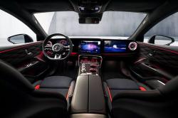 La Mercedes-AMG GT Coup� 4 portes d�voile son nouvel int�rieur