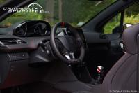 peugeot_208gtibps_02.jpg