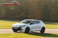 megane3_rstrophy_04.jpg