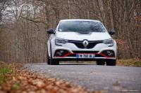 Photo renault-megane4-rs-trophy-r_04 renault-megane4-rs-trophy-r_04.jpg