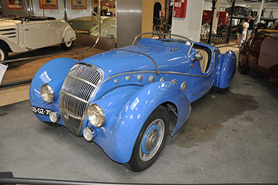 mus&eacute;&eacute;e aventure peugeot sochaux concept-car quasar 1984